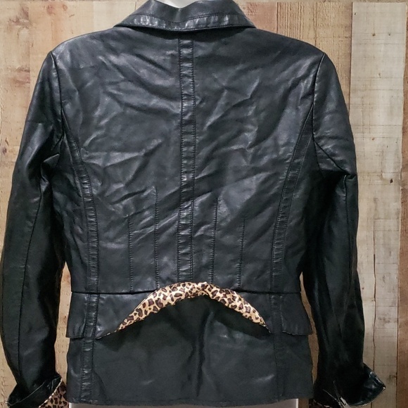 BLACK FAUX LEATHER JACKET - Picture 4 of 7
